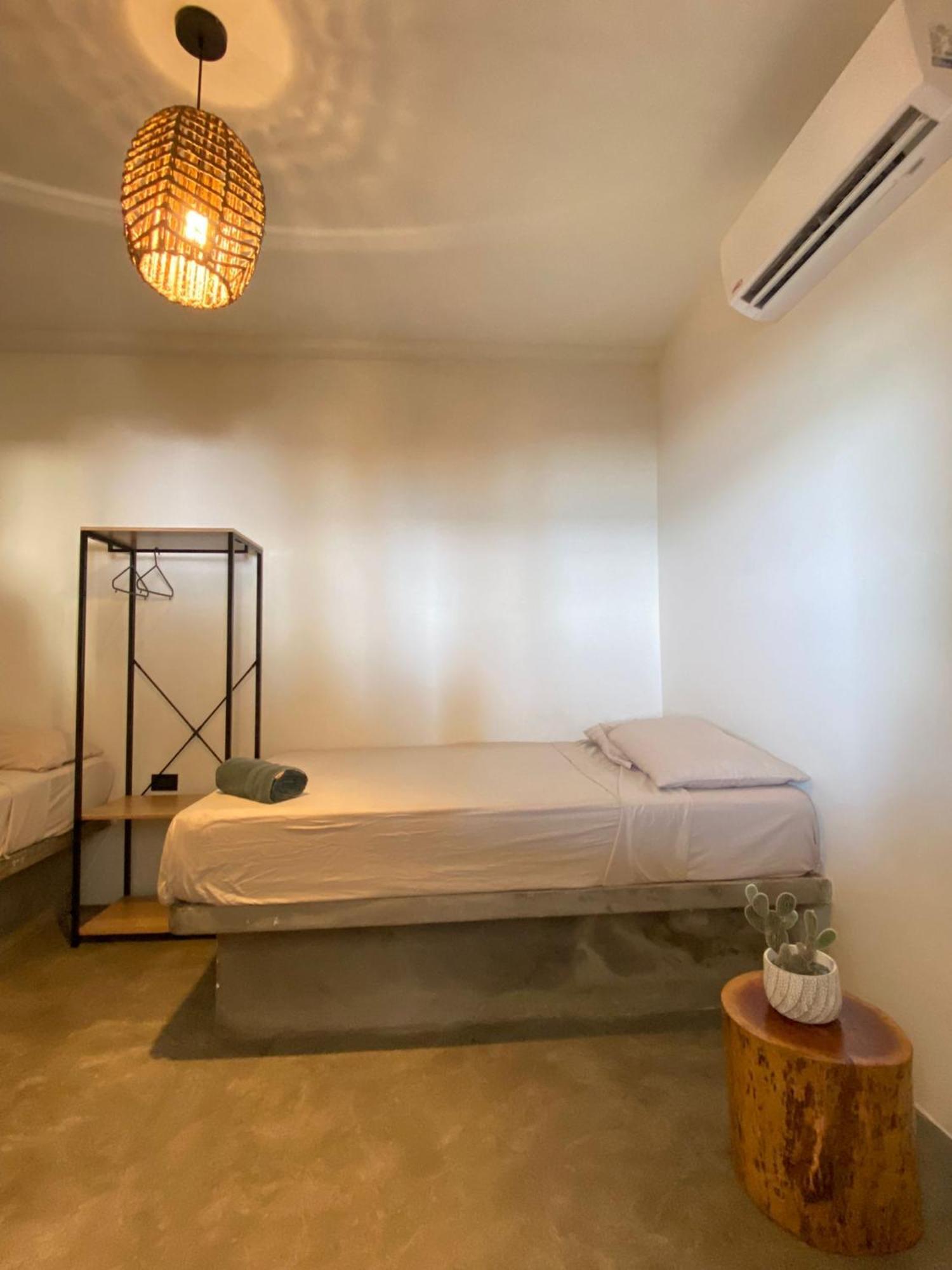ホテル Laola Surf Camp El Sunzal ラ・リベルタード 部屋 写真